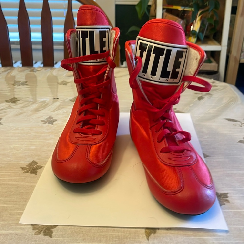 Boxing shoes